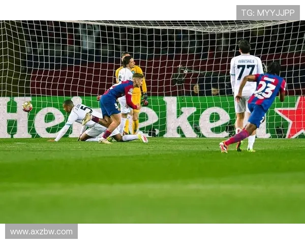 足球比赛中的长传冲吊战术与进攻模式